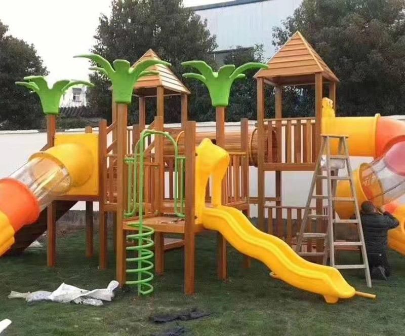 China Factory Kids Plastic Outdoor Playground Combines Wood Slide