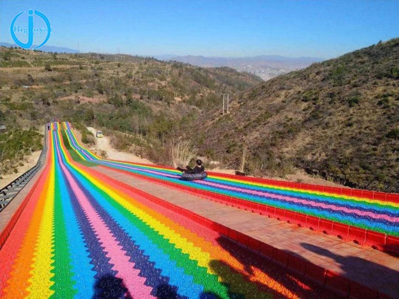 China Supply Outdoor Playground Plastic Dry Ski Rainbow Snow Slip Slide Fun Park Equipment for Amusement Park