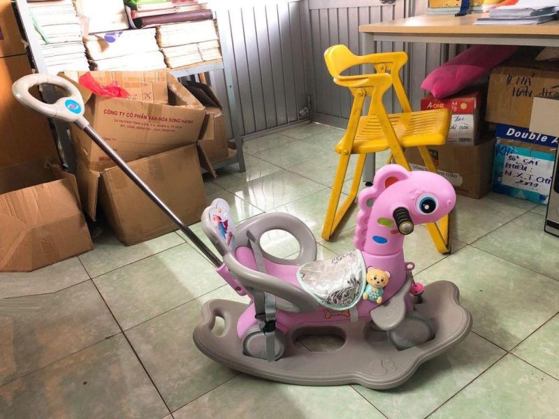2022 New Model Plastic Kids Children Rocking Horse with Light and Push Bar