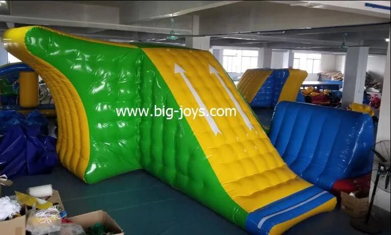 Customized Inflatable Floating Water Park Equipment Giant Inflatable Water Games for Adult