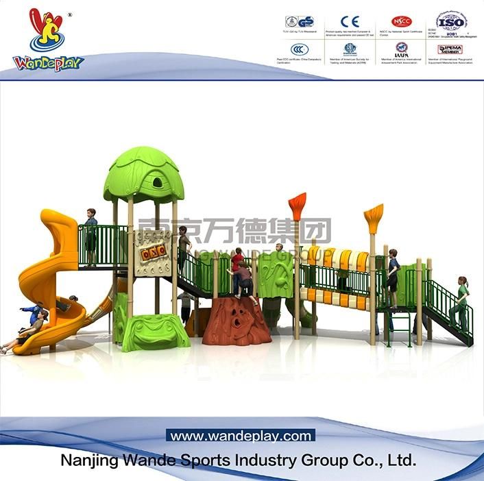 Amusement Outdoor Tree House Playground Equipment with Slides Natural Roof