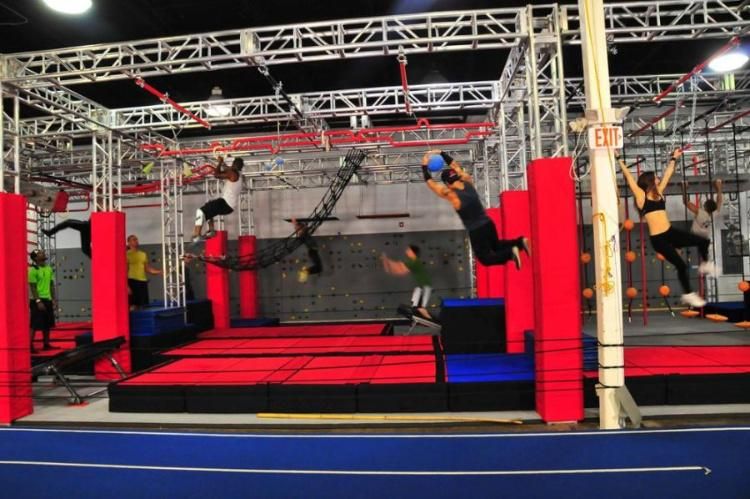 Sports Entertainment Train Gym Events Ninja Warriors Obstacle Truss for Kids Adults in Park