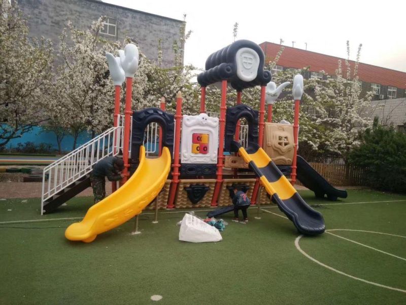 China Toddlers Amusement Park Plastic Large Outdoor Slide Playground