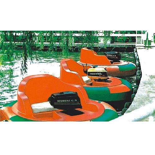 Hot Sell Outdoor Water Park Bumper Boat Equipped with Imported Gasoine Outbo (JS5001)