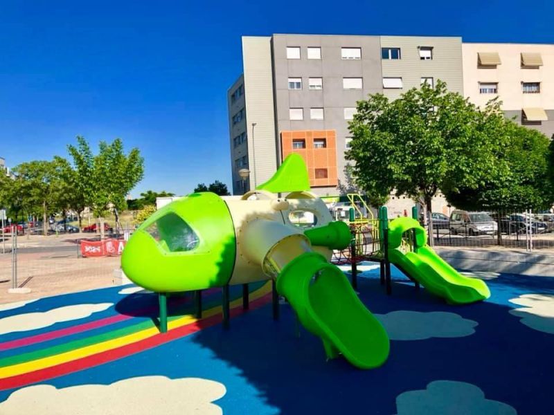 Amusement Park Forest Playsets Kids Toy Children Water Park Slide Games Indoor Treehouse Play Children Outdoor Playground Equipment Plastic Toy Slide
