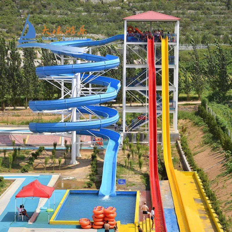 Close Body Spiral Water Slide