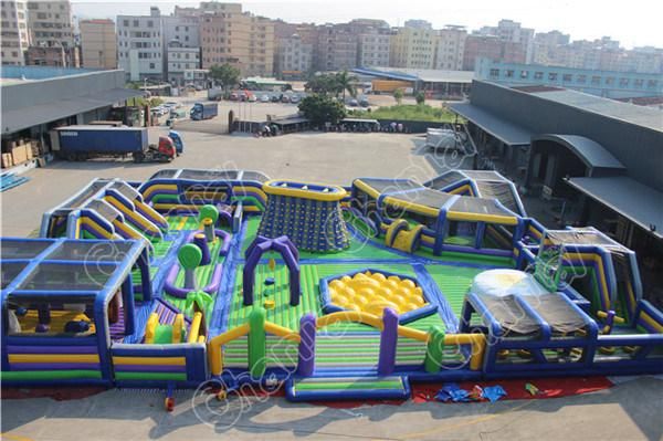 Indoor Inflatable Playground/Giant Inflatable Jumping Bouncy Playground Chob1149